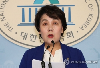 민주, '한미정상 통화 유출' 강효상 국회 윤리위에 제소