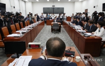 국회 사개특위, 한국·바른미래 불참 속 '반쪽 회의'