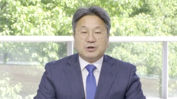 청 “총선까지 못 기다린다는 질책“…한국당 “선거운동“