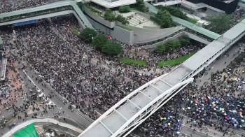 홍콩, 일요일 '100만명 상복 시위' 예고…“심의 미뤄질 수도“