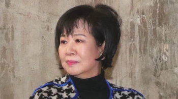 손혜원, 검찰 수사 정면 반박…야당 “의원직 물러나라“