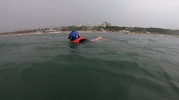 [뉴스미션] 바다·강에 빠지면…위기대처 '생존 수영법'