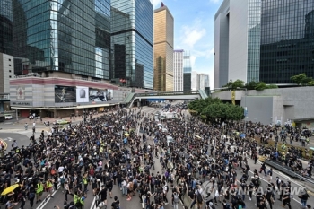 “G20 때 홍콩 문제 알리자“…홍콩 시민들, 릴레이 시위 예고