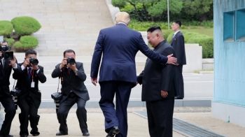 북한 땅 밟은 첫 현직 미국 대통령…역사 남을 말·말·말