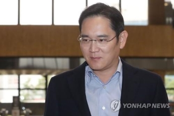 일본 출장 이재용·신동빈, 오늘 귀국 안할듯…청와대 행사 불참 예상