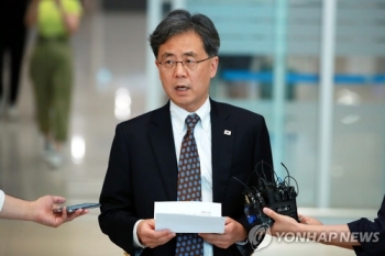 김현종 “일 조치, 한미일 협력훼손·미 기업 타격우려…미와 공감“