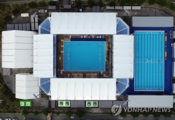 '수영선수 몰래촬영' 일본인 출국정지…귀국 무산