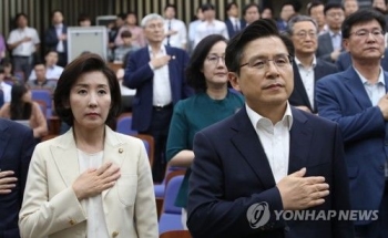 “또 친박?“ 주요 국회직·당직 독식…한국당 일각 '부글부글'