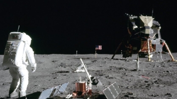 달 착륙 50주년 앞두고…NASA “달에 생명체 발견 안 돼“