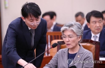 강경화, 태국 ARF서 한미일 회동 시사…고노와 양자회담 가능성