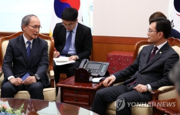 외교차관, 일 대사 초치해 “한국민, 일본을 우호국으로 생각안할것“