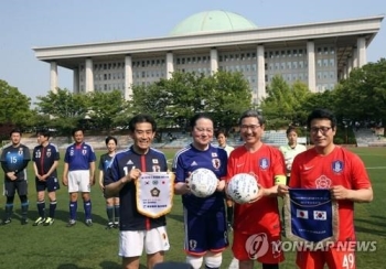 한일 국회의원 축구대회도 무산 가능성…“일본, 친서에 무응답“