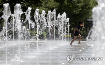 부산도 절절 끓는다…사상구 35.9도, 올해 낮 최고 기록