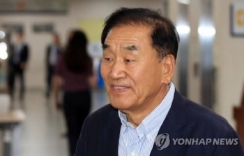 '반공법 위반' 이재오 전 의원, 재심서 45년 만에 무죄