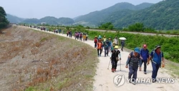 평화·통일 염원 'DMZ 155마일 걷기' 경기 구간 시작