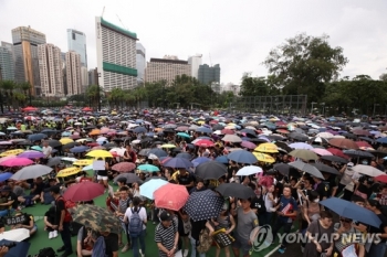 중국 전인대, 미 겨냥 “홍콩은 내정…간섭 말라“ 강력 경고