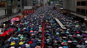 '홍콩 시위 참가' 중국 변호사 실종…시위 영상은 삭제돼