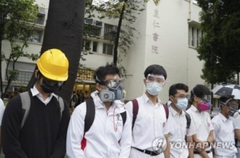 홍콩 '송환법 반대' 동맹휴학 시작…오후에는 총파업 집회