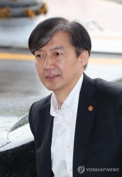 한국당, 조국 고발…“동양대 총장에 허위증언 강요“