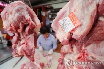 돼지고기 소매가 사흘 연속 상승…경매가는 하락 전환