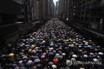 “다음은 우리?“ 불안감 느낀 대만인들, 홍콩시위대 지원