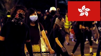 '복면금지법 반대' 홍콩 시위…경찰 총에 14세 소년 맞아