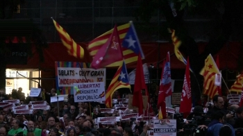 스페인, 카탈루냐 지도부에 최고 13년형…반발 시위 격렬