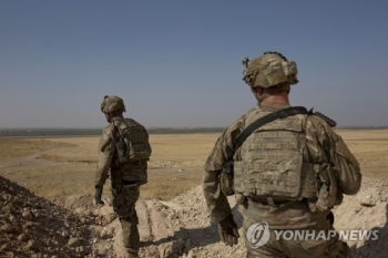 미 국방 “시리아 북부서 철수하는 미군, 이라크 서부로 재배치“