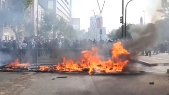 18일째, 더 격화되는 시위 행렬…지금 '칠레 광장'은
