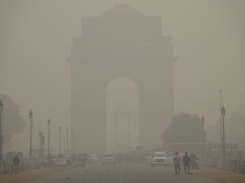 최악 대기오염으로 뉴델리 관광업계도 '직격탄'