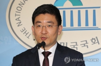 한국당 3선 김세연 총선 불출마…“당 해체, 총사퇴해야“
