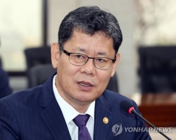 김연철 통일장관 “북미 협상환경 조성 위해 노력“