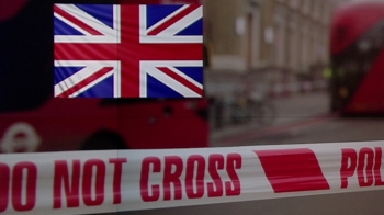 영국 런던서 '흉기 테러' 시민 2명 숨져…용의자 사살