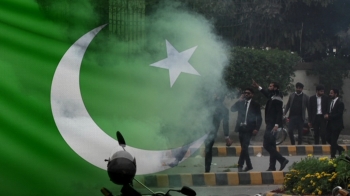 파키스탄 변호사 수백 명, 병원 습격해 3명 숨져…왜?