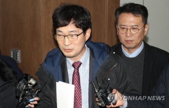 김건모측 “성폭행 고소한 여성 누군지도 몰라“…무고로 맞고소