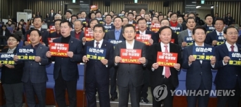 심재철 “연동형비례 강행 시 '비례한국당' 만들 수밖에 없어“