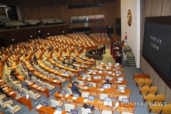 한국당, '비례정당' 카드로 맞불·교란작전…법적대응도 예고