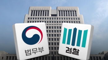 검찰 인사 후폭풍…윤석열, '수사 지휘' 계속할 듯