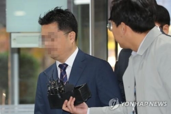 '인보사사태' 코오롱생명과학 이사 측 “알면서 속인 거 아냐“