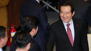 문 정부 두 번째 총리로 정세균 인준…첫 국회의장 출신