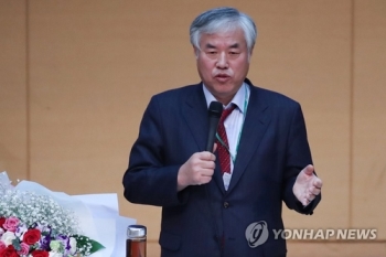 “하나님 까불면 죽어“ 전광훈, 한기총 회장 연임…반대파 배제