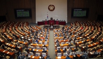 여야 3당, 임시국회 소집요구서 제출…총선 다음날인 16일 개회