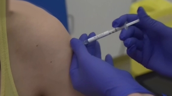 미 코로나 백신 개발…“임상시험 참가자 전원 항체 형성“