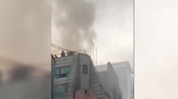 경기도 군포시 복합건물서 원인불명 화재로 1명 숨져