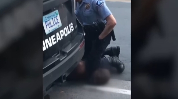 동영상에 생생한 '차별'…흑인 숨지게 한 경찰 해고
