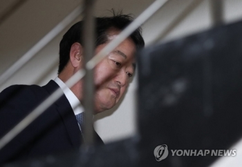 '인보사 의혹' 이웅열 전 코오롱 회장 29일 구속심사