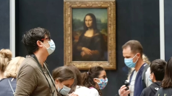 재개장한 루브르 박물관…마스크 착용·관람객 숫자 제한