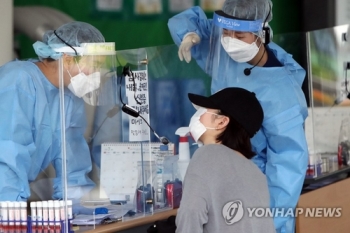 서울서 산발적 감염 잇따라…사무실 이어 요양시설서도 확진자