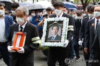 '성추행 방조' 서울시청 압수수색영장 기각…“혐의 소명 부족“