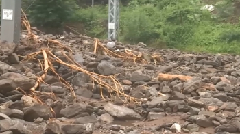 토사 쏟아진 삼탄역, 운행 중단…선로 복구에만 한 달